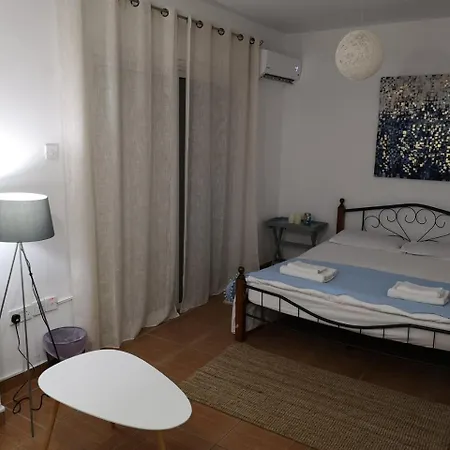 Ground Floor Studio 50 Meters From The Beach Limassol